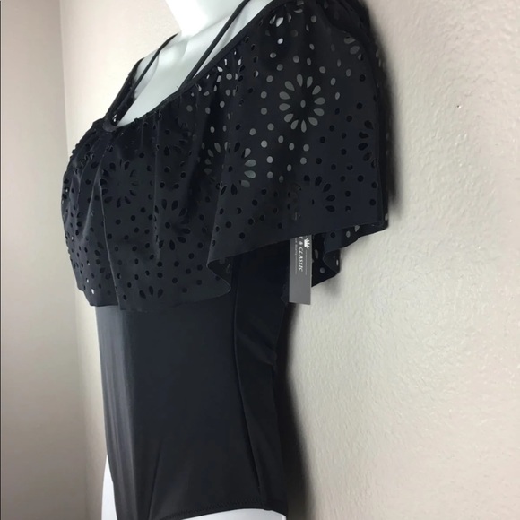 Small Black Of shoulders swimsuit - Picture 5 of 8